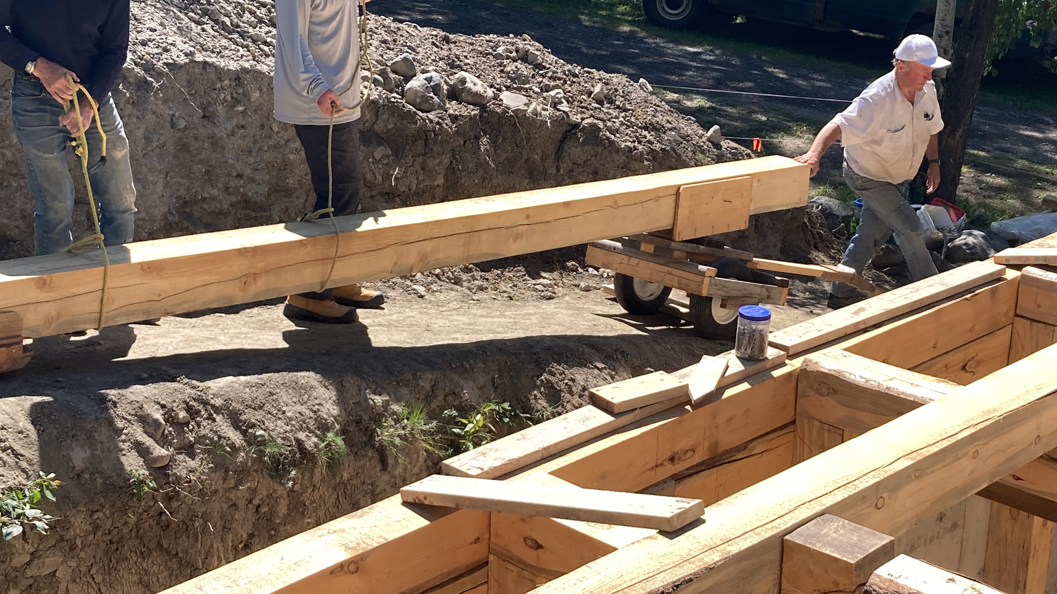 Ludwig installing roof beam